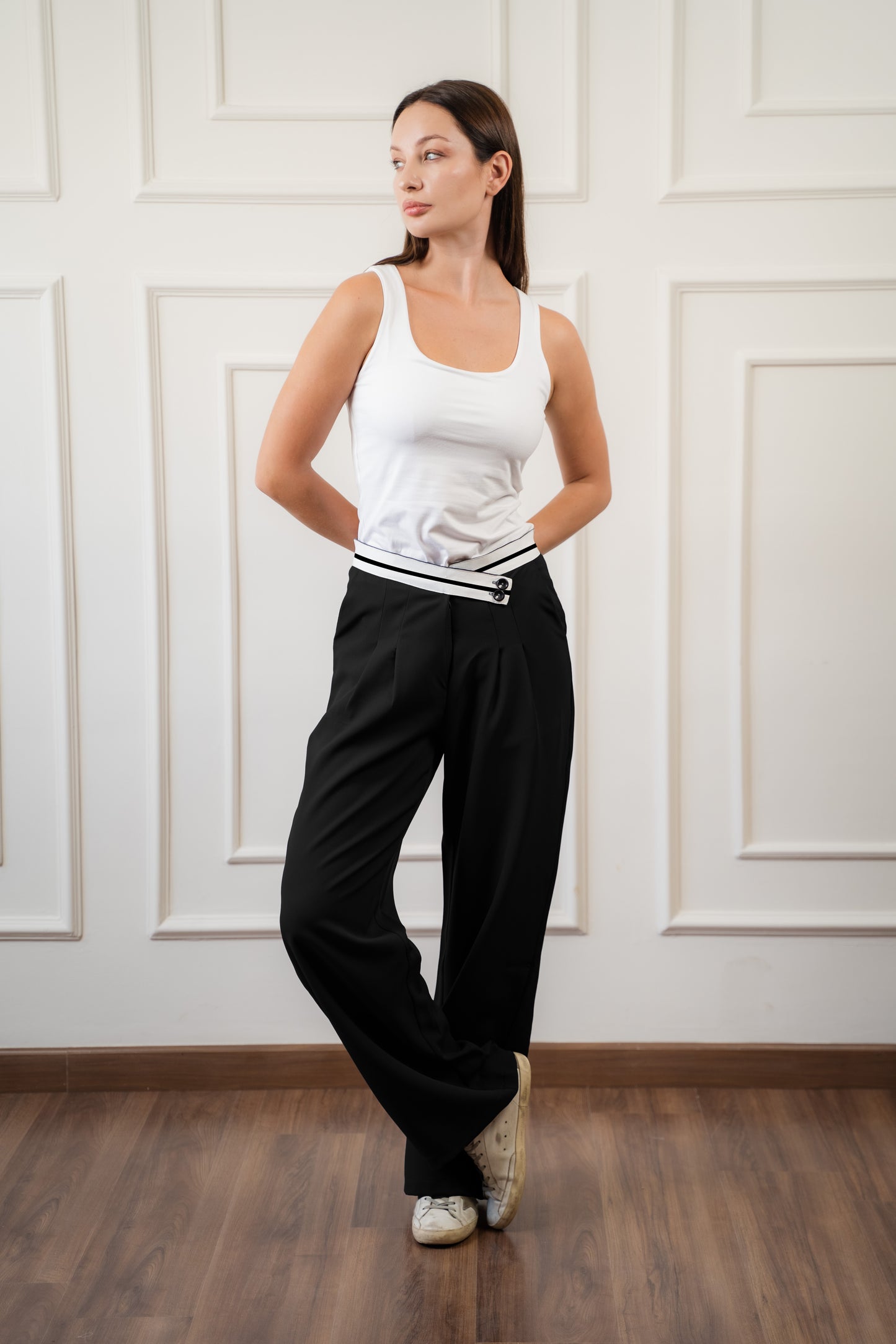 Cross Belt Pants In Black